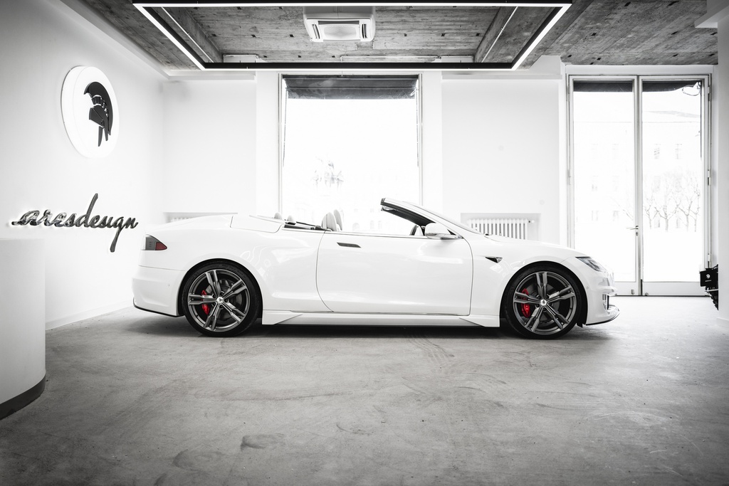 Tesla Model S được độ thành xe mui trần kinhtetrithuc.vn 1