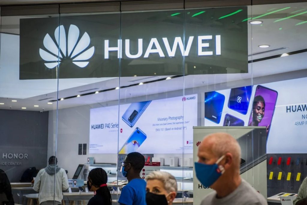 Vì sao Huawei sẵn sàng chuyển giao công nghệ 5G nhưng quyết giữ mảng smartphone - kinhtetrithuc.vn - ảnh 1