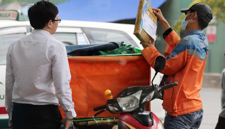 Thach-thuc-voi-thuong-mai-dien-tu-trong-boi-canh-binh-thuong-moi